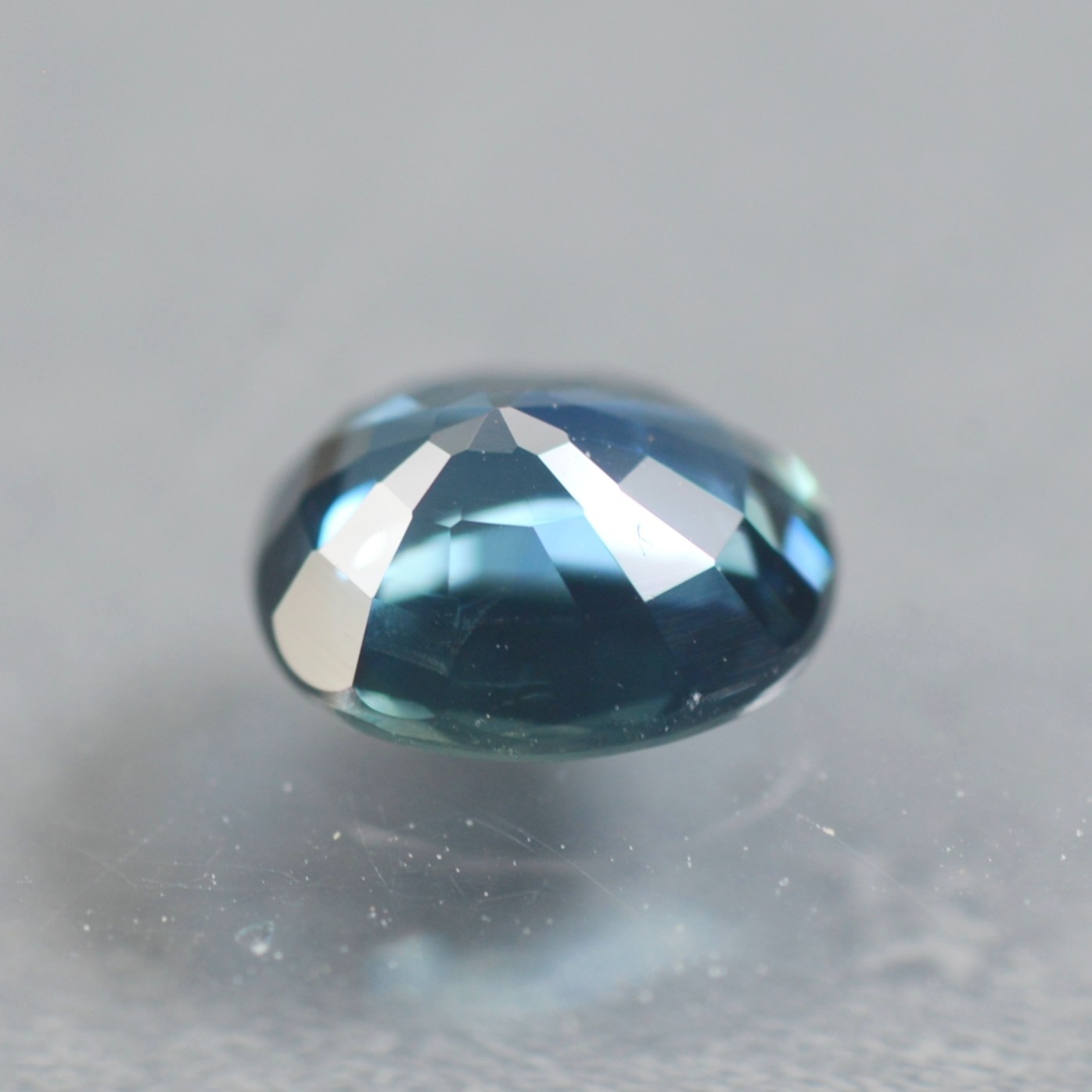 0.83 CT VVS Natural Oval 6×5 Australia Blue Sapphire Heated by fire only