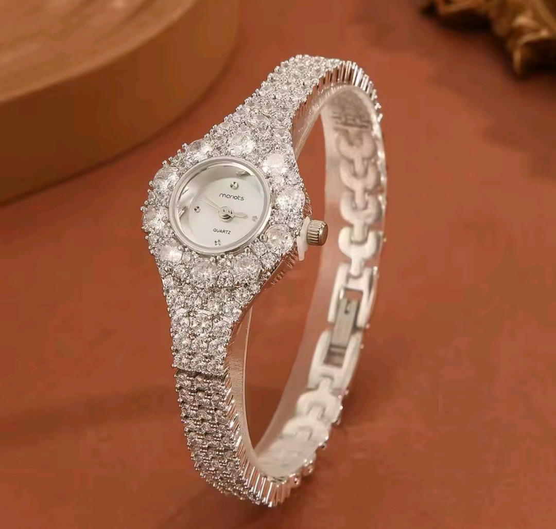 Beautiful Elegant Full Zircon White Luxury Watch for Women Bling Bling