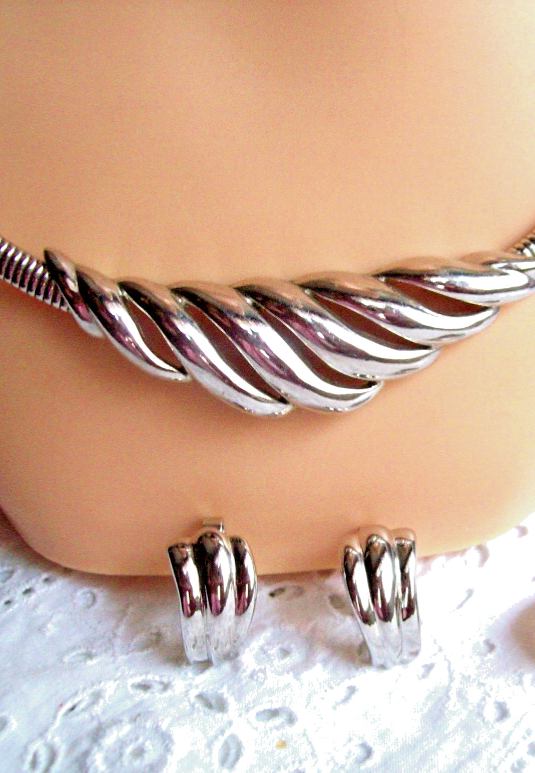 CROWN TRIFARI NECKLACE CLIP EARRING Omega Chain Industrial Modern Rare 1970’s