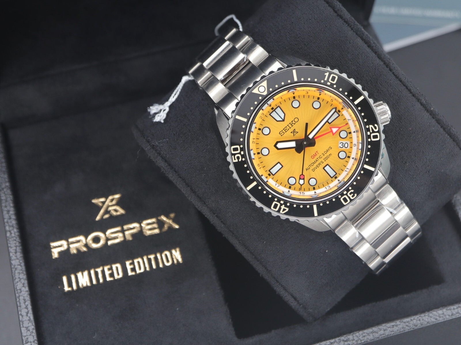 Seiko MM200 GMT The Night of Siam SPB487J1 Limited Edition 500 pcs.