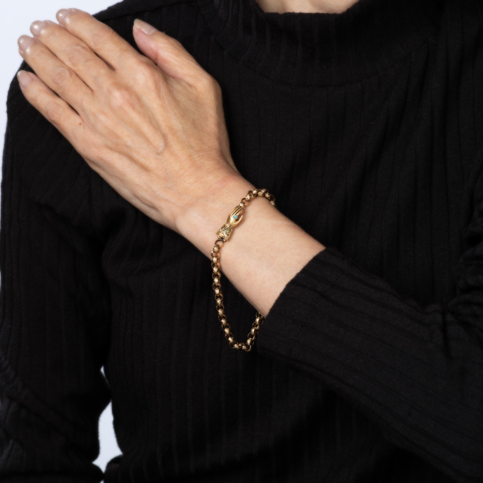 Antique Georgian Hand Clasp Bracelet 14k Yellow Gold Star Belcher Links 8″