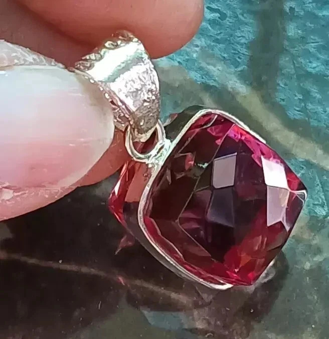 AAA Natural Alexandrite Color Change Gemstone 50.40 Ct+ 925 Solid Silver Pendant