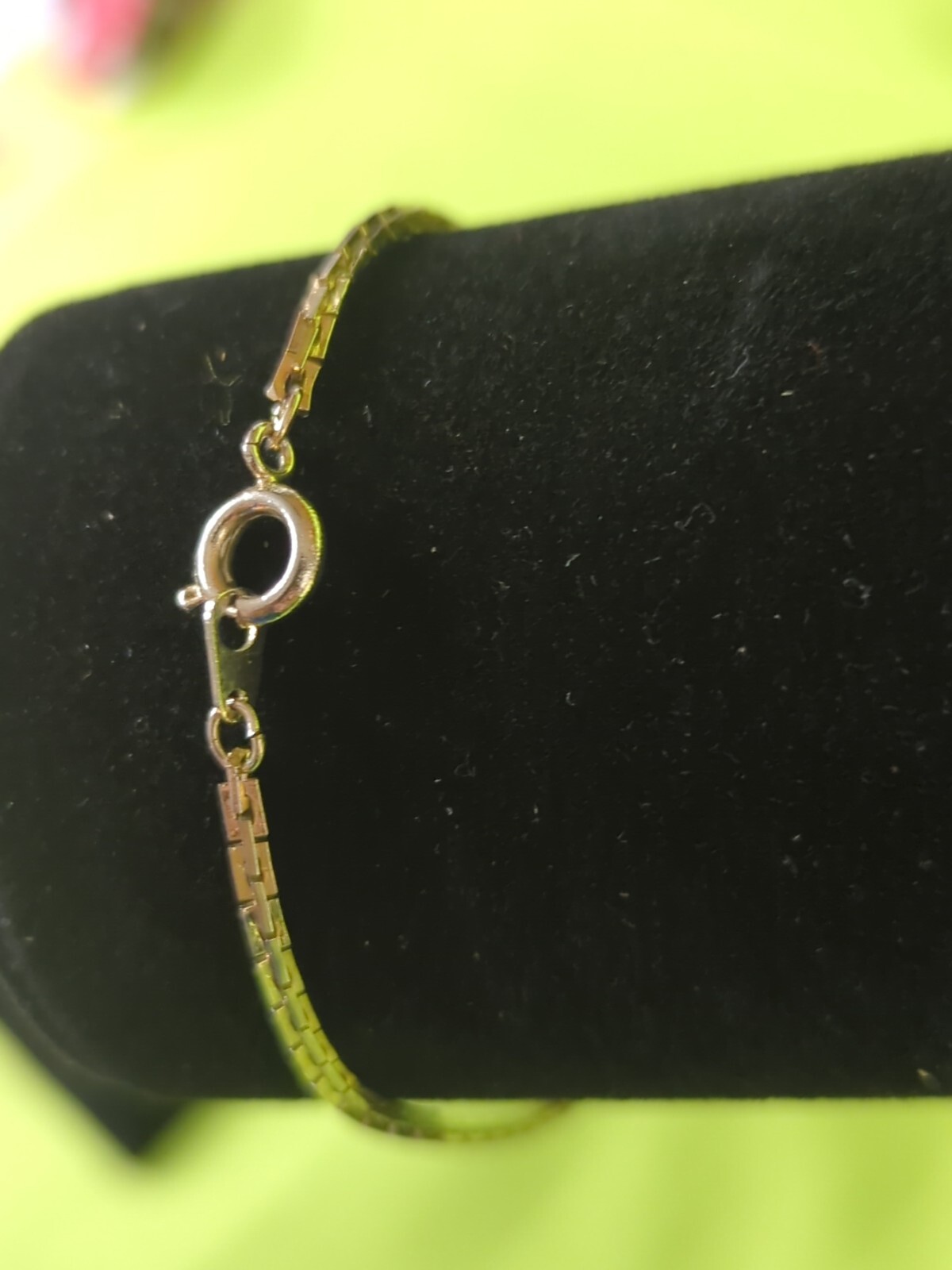 Gold toned 7 inch bracelet
