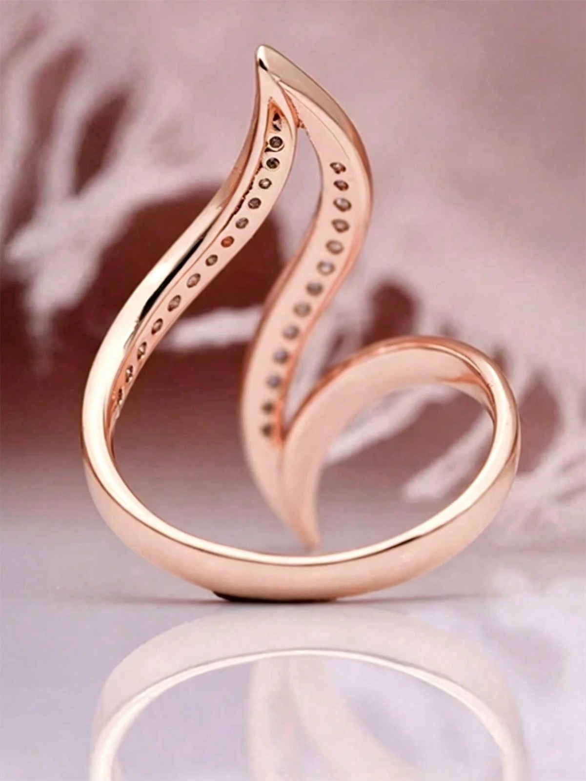 Elegant Cubic Zirconia Ring Curve Twist Women’s Party Engagement Ring Gift Her