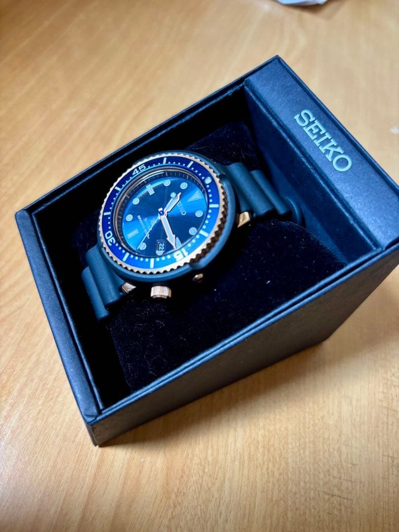 Seiko Prospex Tuna Great Blue V147 Solar Diver 200m Limited 2000 Gold Mens Japan