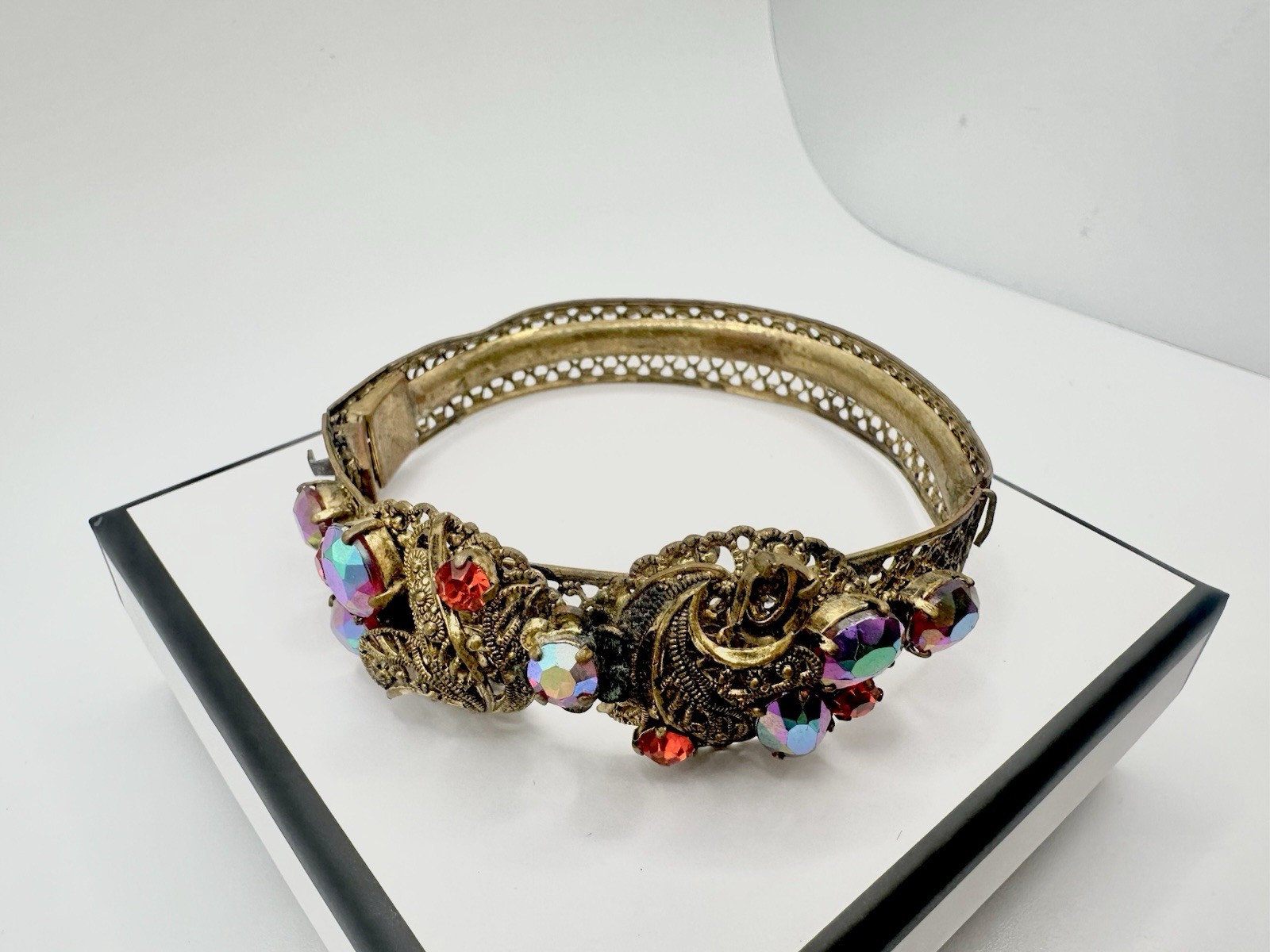 Antique Victorian AB Austria? Red Rhinestone Hinge Bracelet Vines Unsigned Read