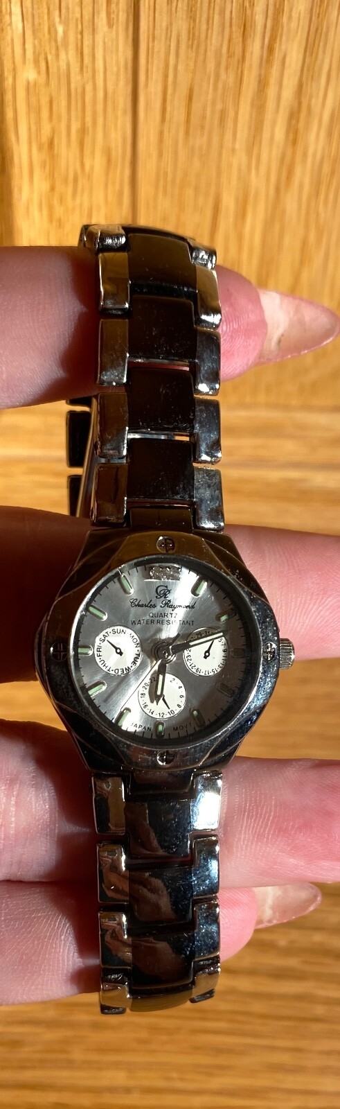 Charles Raymond Women’s Watch Stainless Steel 1″ Face Japan Movement Day, Month