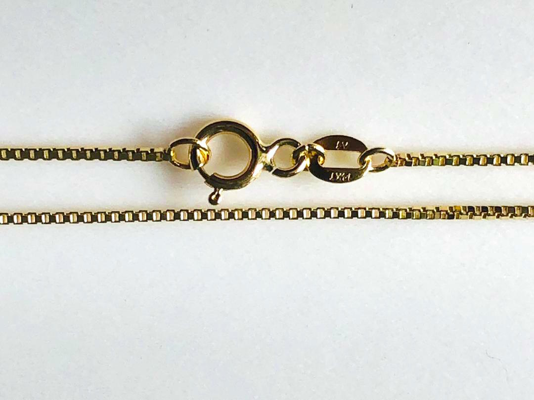 14K Solid Yellow Gold Box Chain 1.8 Grams W: 1.0 mm L: 16 inches (40 cm) 032
