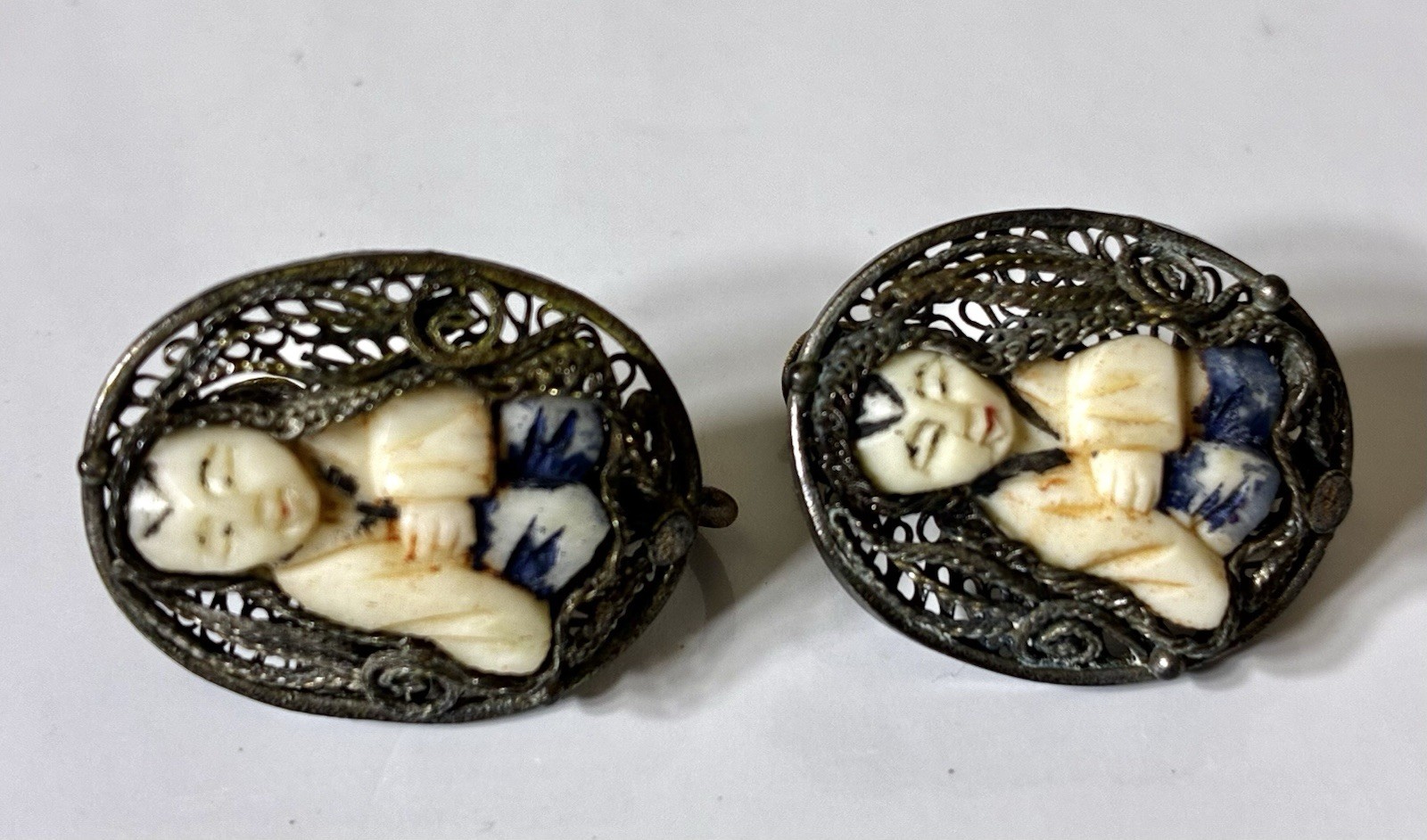 Vintage Chinese Export Filigree Earrings with Hand-Carved Court Lady Figures