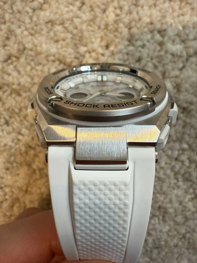 Good Condition G-Shock GST W310 White Radio Solar Watch No.gs2223