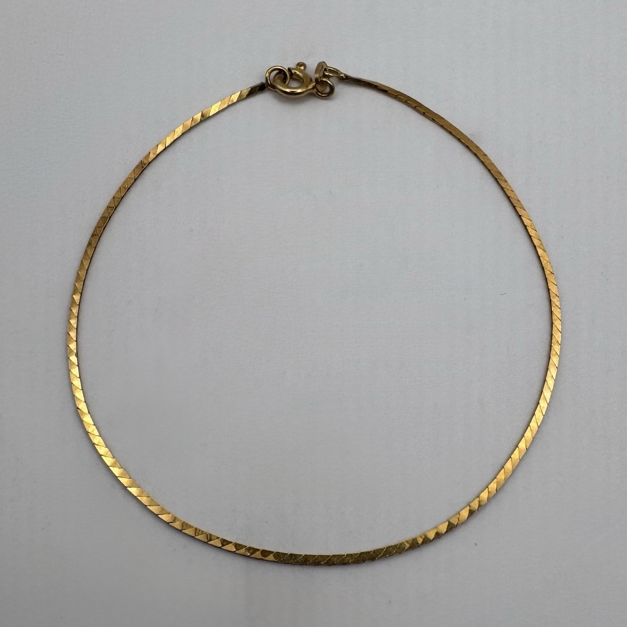 10k Yellow Gold Herringbone Flat Chain Bracelet Spring Ring Clasp 7.25” 1.19g