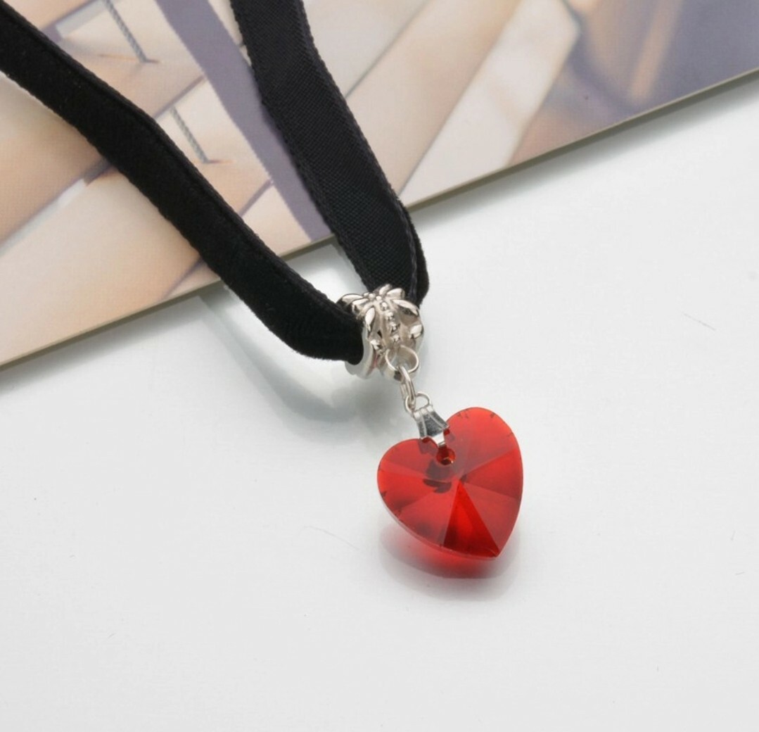 Black Velvet Choker w/ Red Heart Pendant Gothic Punk Necklace 85-1