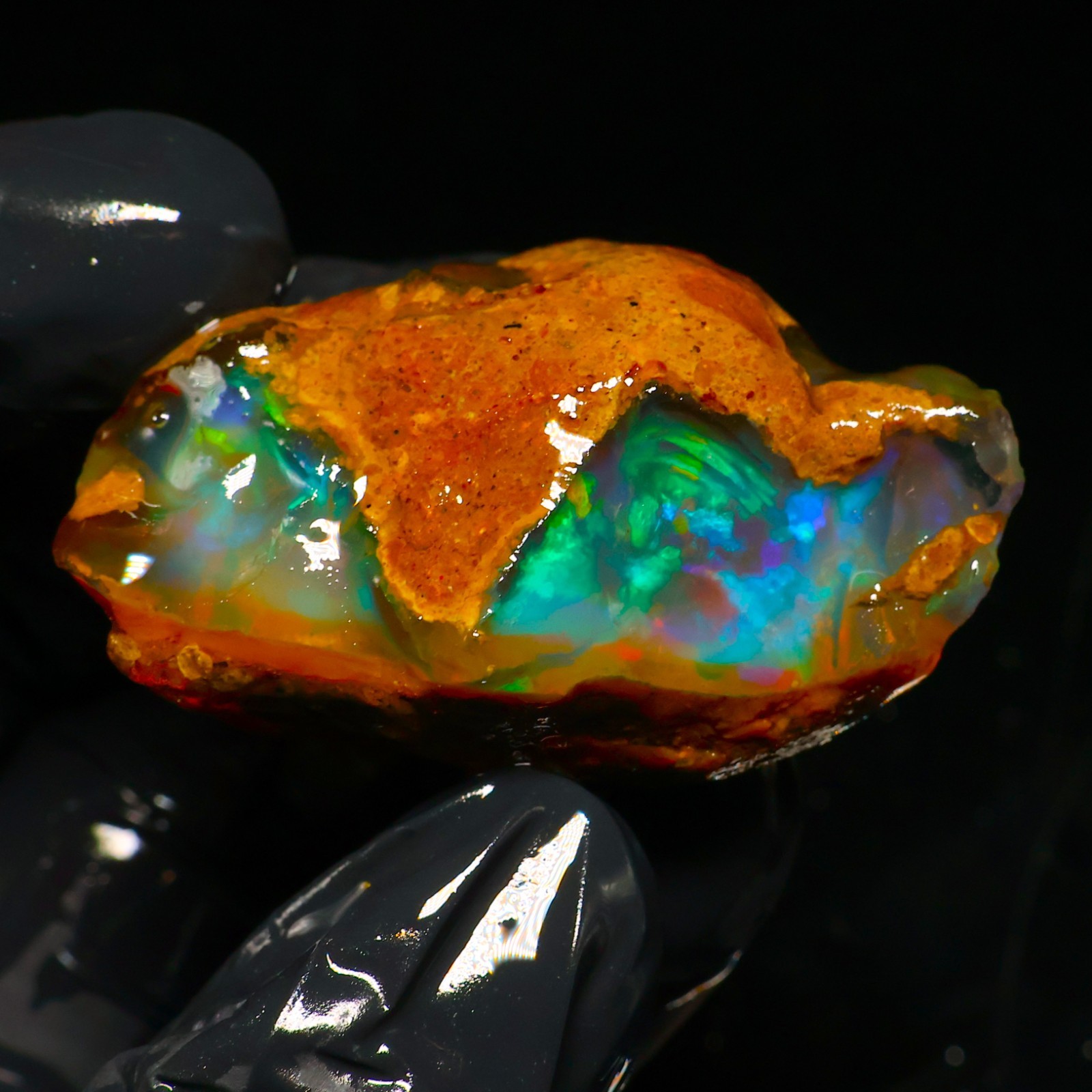 Natural Ethiopian Welo Opal Rough 137. 85Ct Gemstone– Bright Play of Color Fire