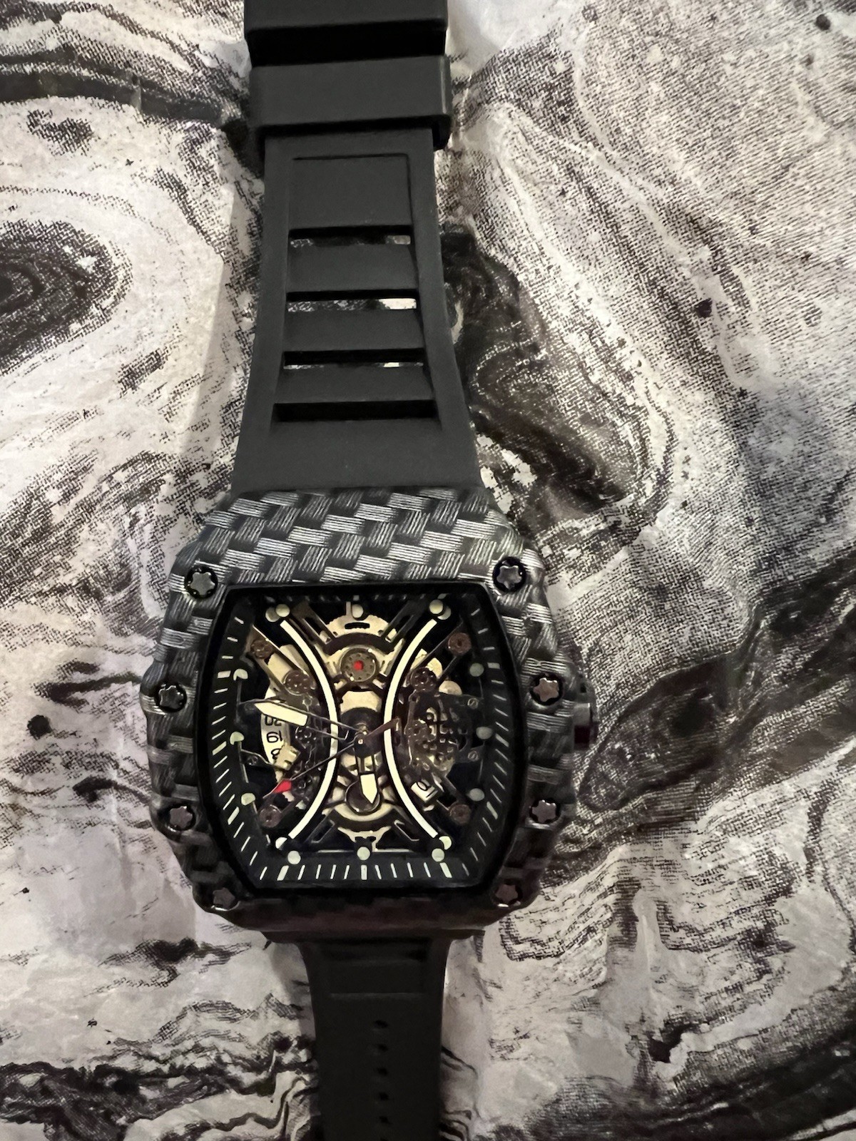 Men’s Skeleton Analog Tonneau Watch Carbon Fiber Black Case Black Rubber Strap