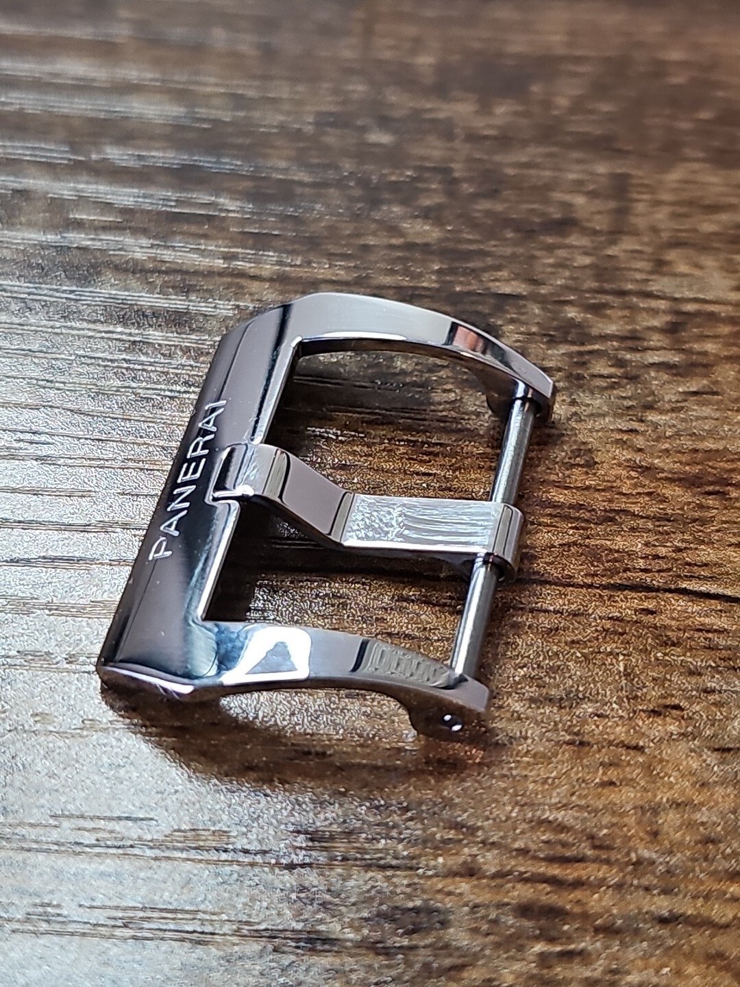 PANERAI WATCH OEM POLISHED STAINLESS STEEL TANG BUCKLE 22MM PAV00625