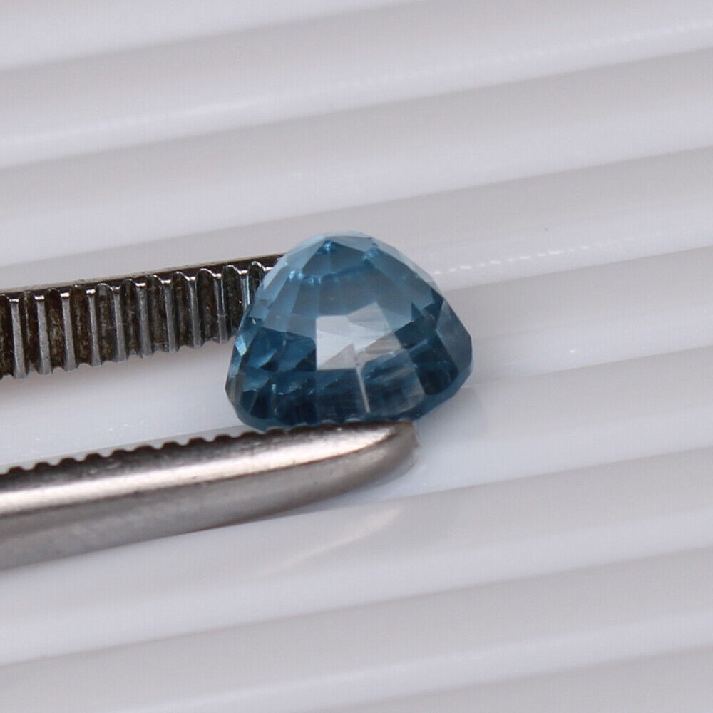5.00 Ct. Fantastic London Blue Topaz Loose Gemstone Rich Blue Precious Stone