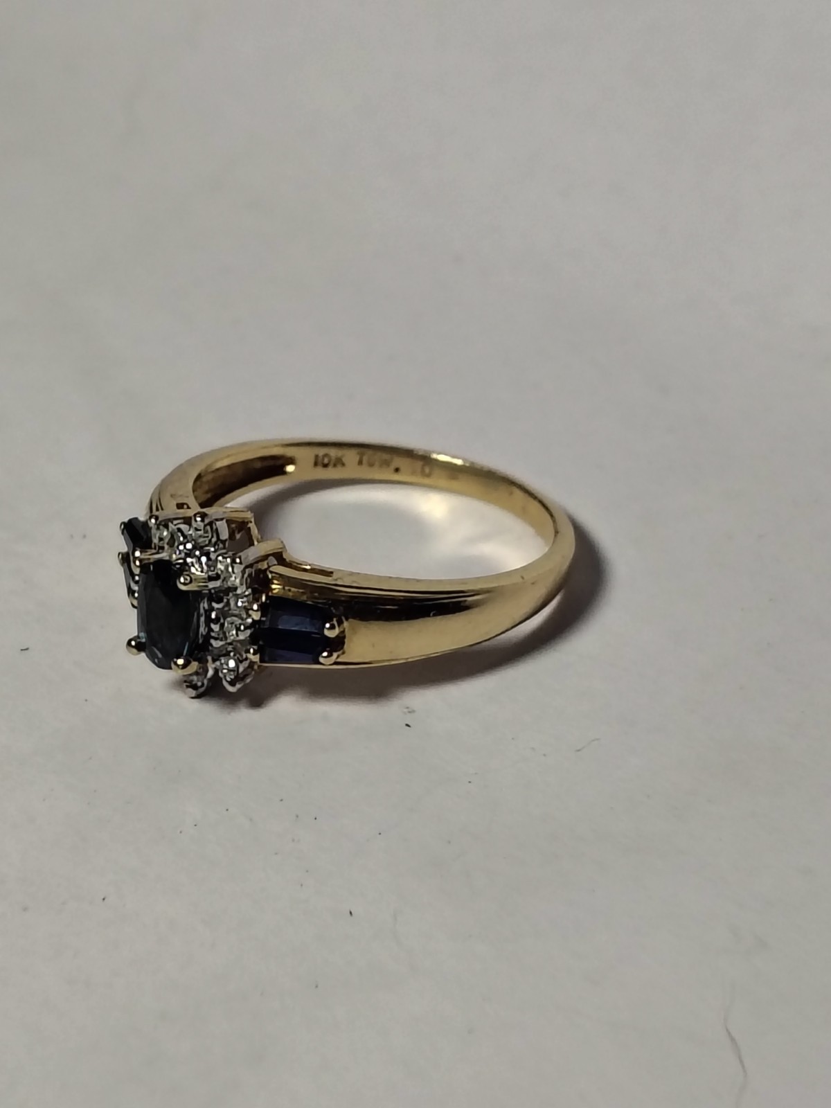 10k Gold Ring w/Blue Sapphires And Diamonds. Size 6.5