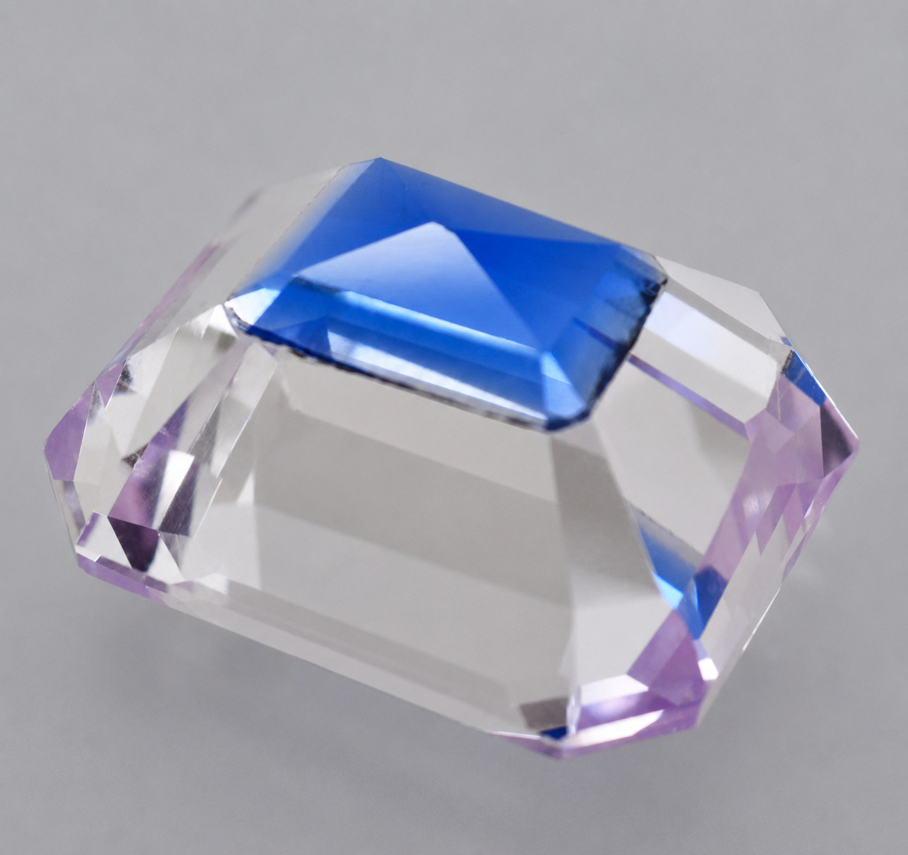 AAA 20.15 Ct GIE Certified Natural Pitambari Sapphire Loose Emerald Gemstone