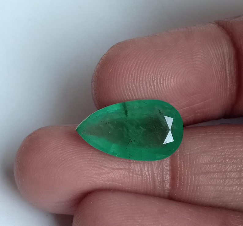 Zambian Emerald Pear Cut Minor Oil Present Emerald Loose Gemstone 4.65 Ct