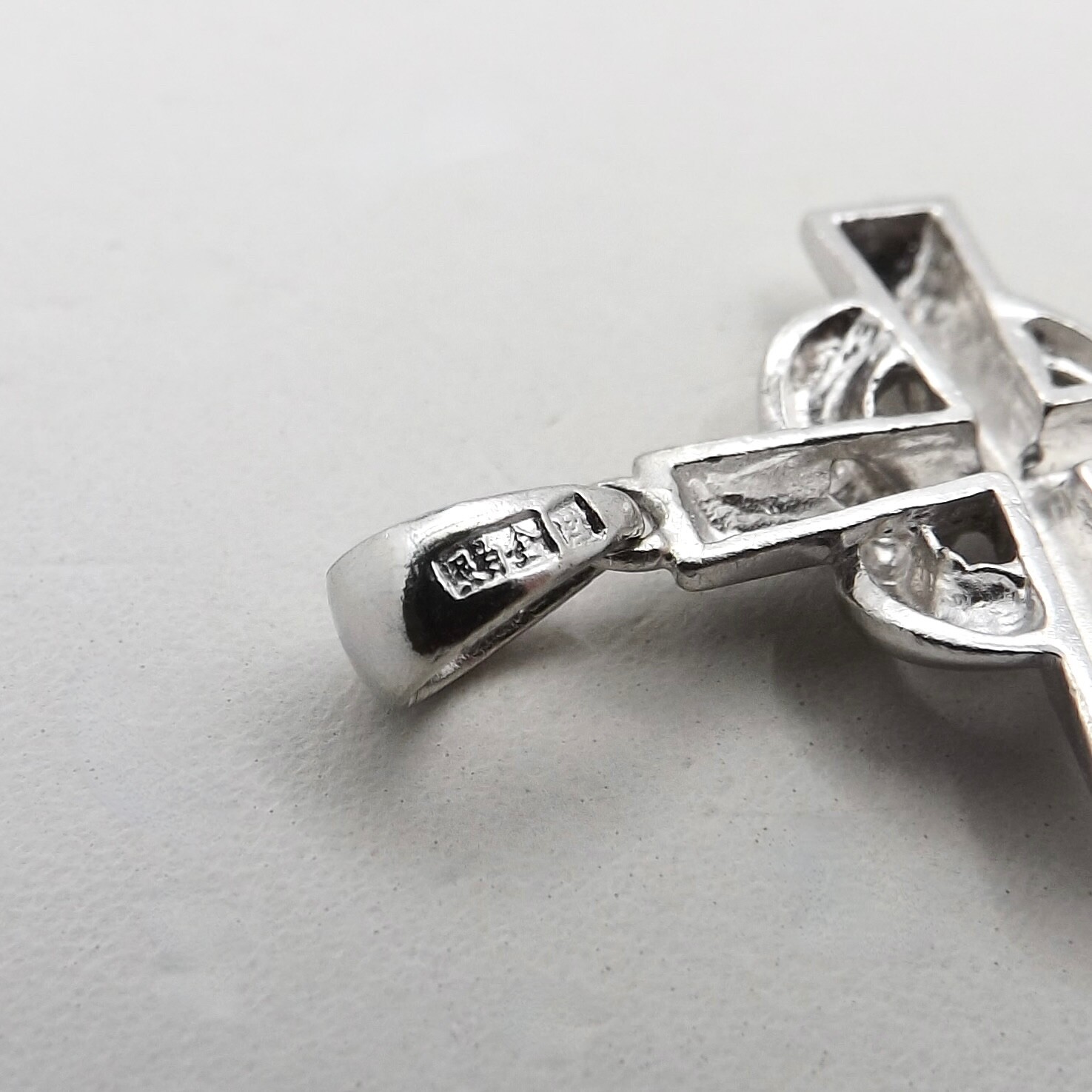Solid Platinum Open Heart Wrapped Cross Charm Pendant Satin Brushed New