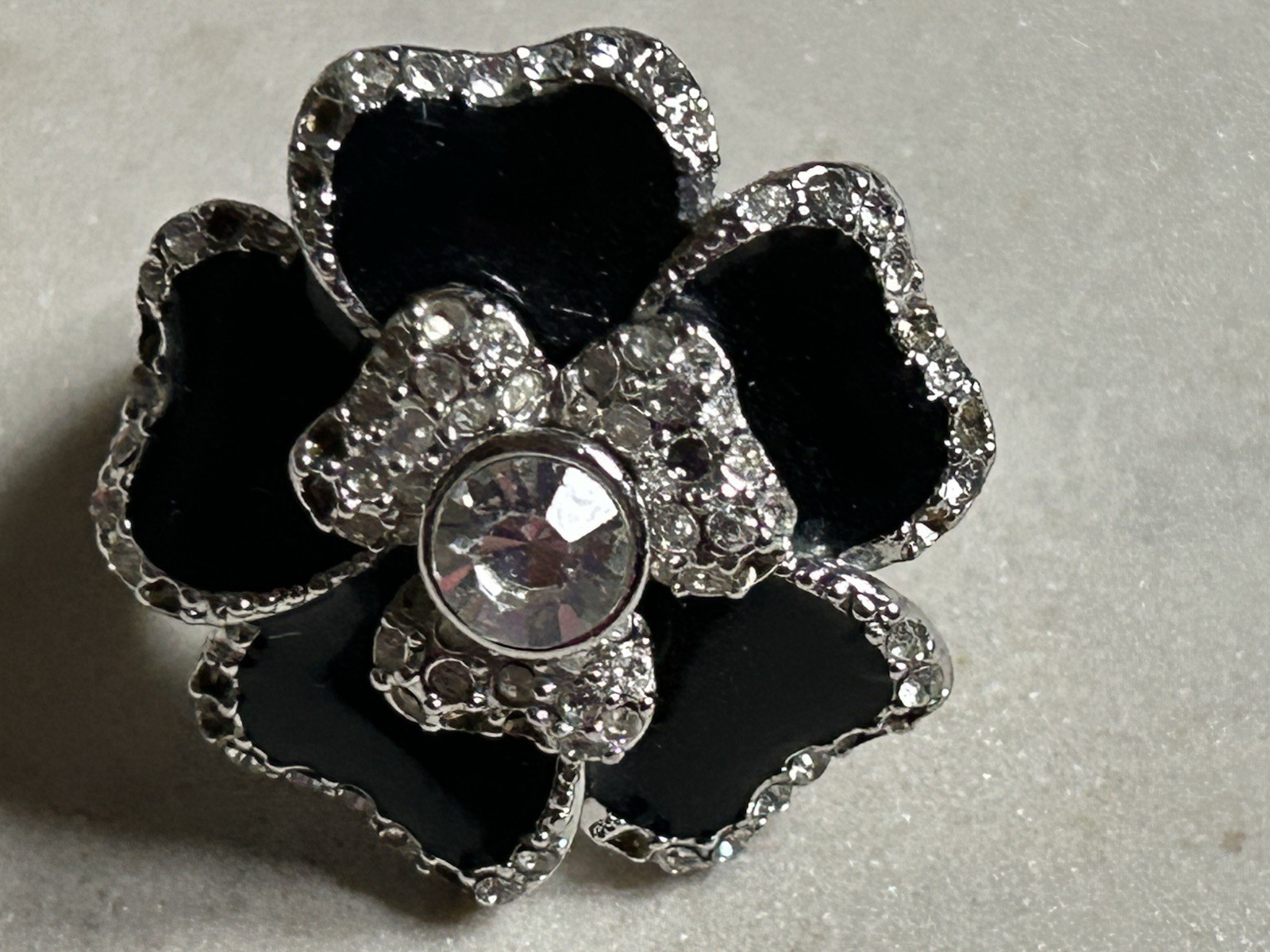 Lia Sophia Lot of 5 Fashion Evening Wear Everyday Wear Rings