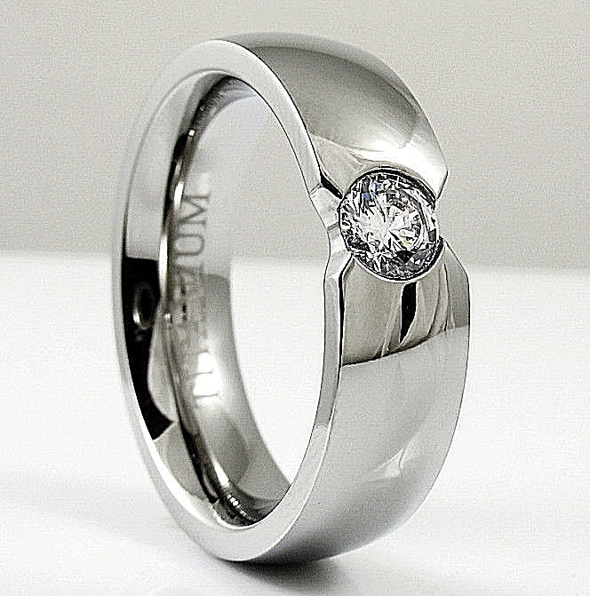 Highly Polished TITANIUM Fashion RING with 5mm Round CZ, size 8 – in Gift Box