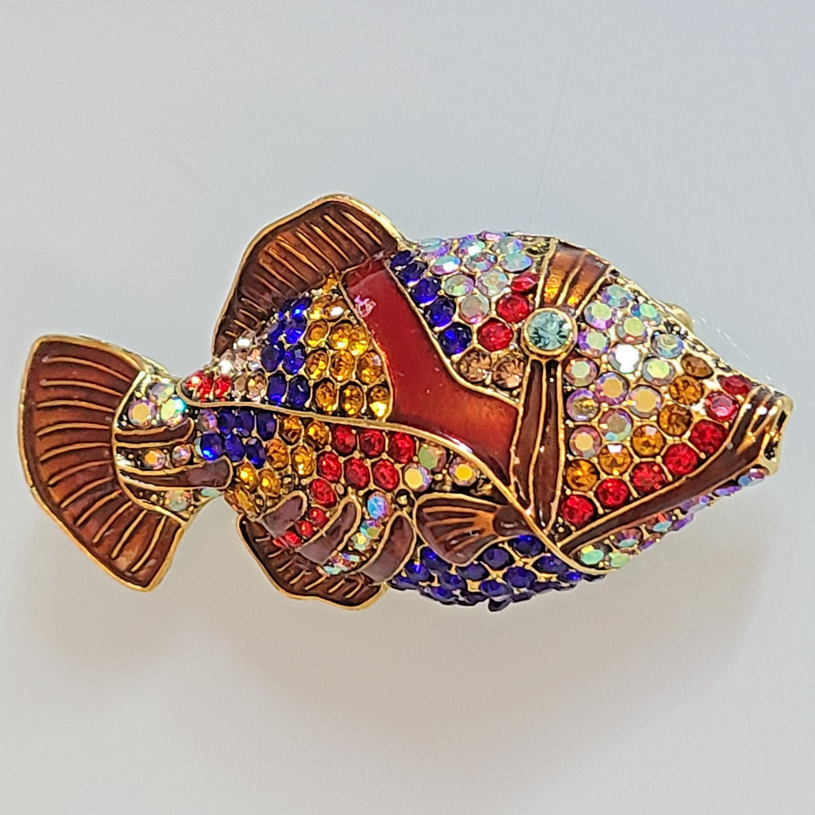 FAB HUGE 2.50″ UNSIGNED DESIGNER STYLE CRYSTAL RHINESTONE FISH BROOCH MULTI