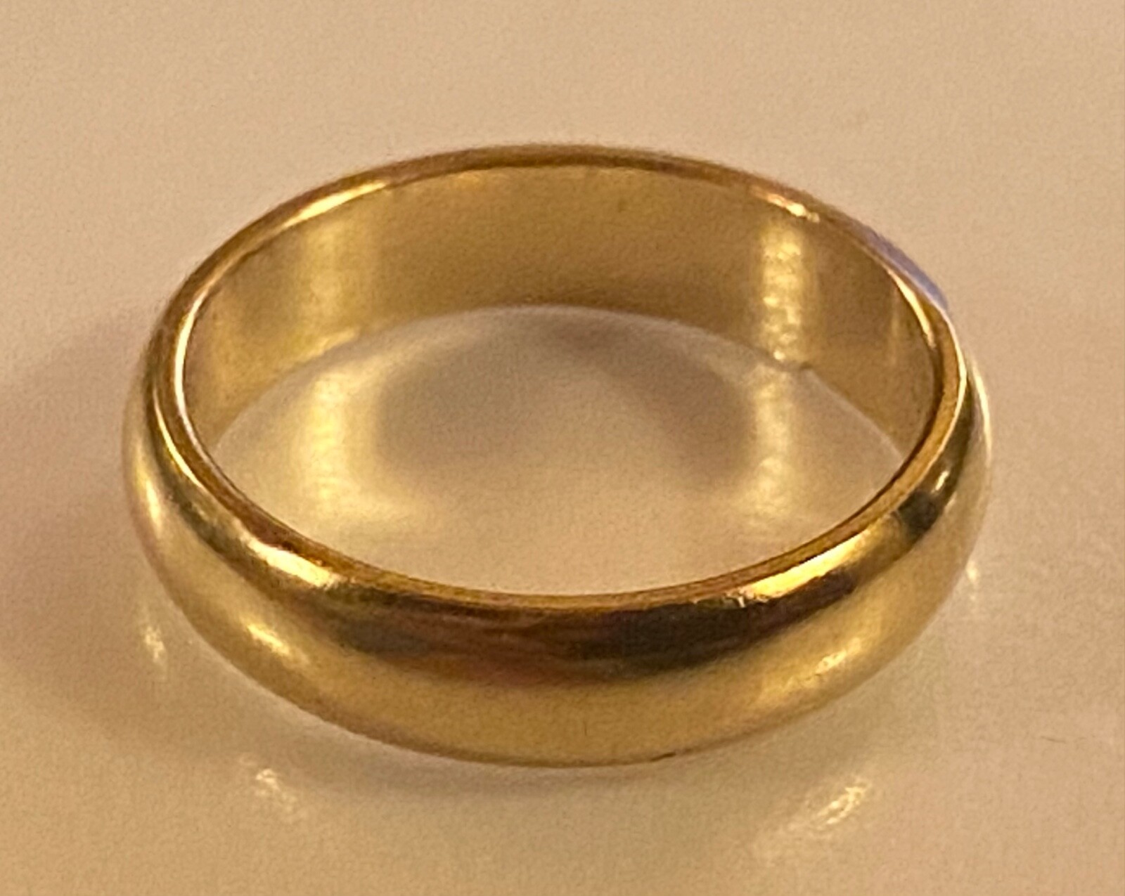 Vintage Yellow Gold Filled WEDDING BAND Ring 4mm Size 4 NEW Old Stock