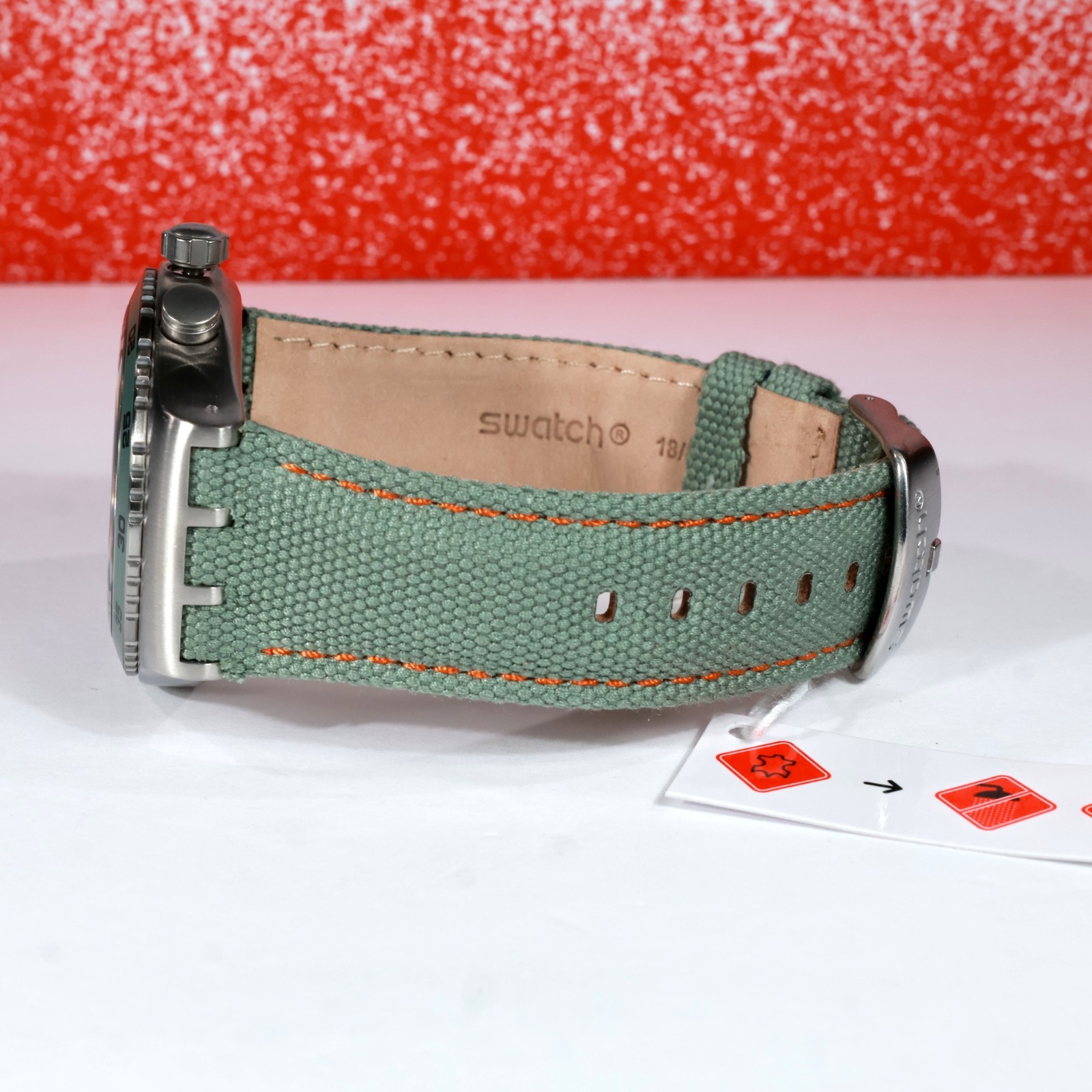 NEW SWATCH SWISS MADE L’HEURE DU MARAIS WATCH YVS402 43MM Green Orange Black