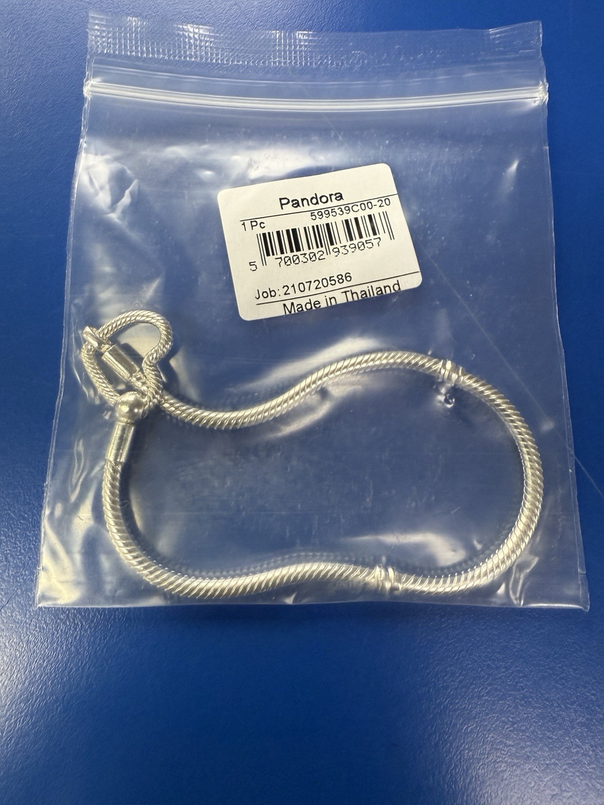 Pandora Moments 7.9” Heart Closure Snake Chain Bracelet Silver #599539C00-20 NEW