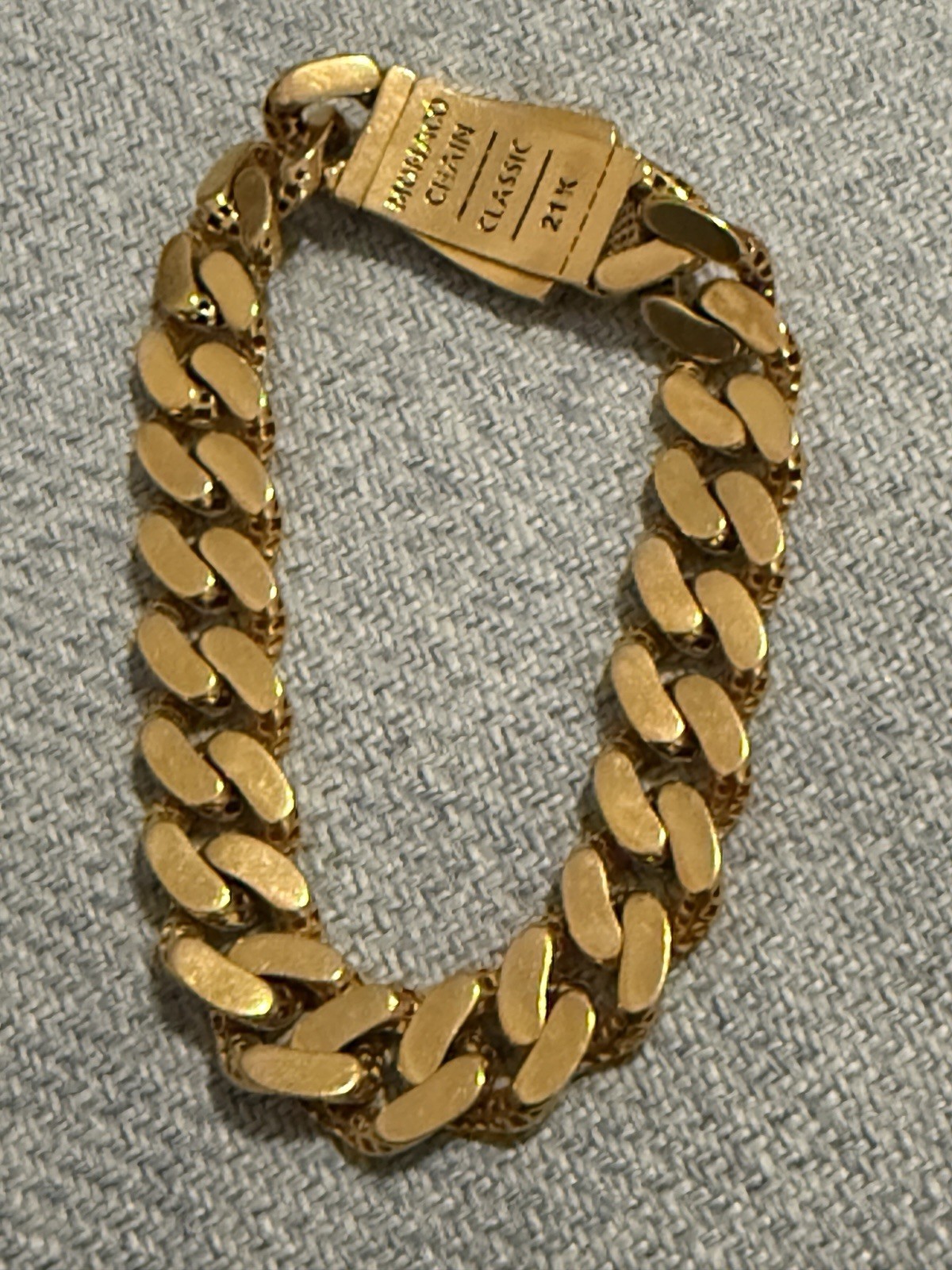 21k Gold Monaco Chain Bracelet 20.2 Grams