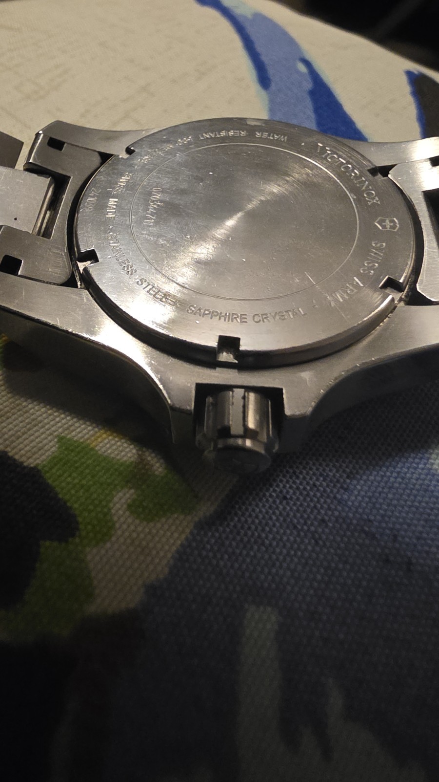 Victorinox Swiss Army Diver 500m Quartz Stainless Bracelet Silver Dial Date