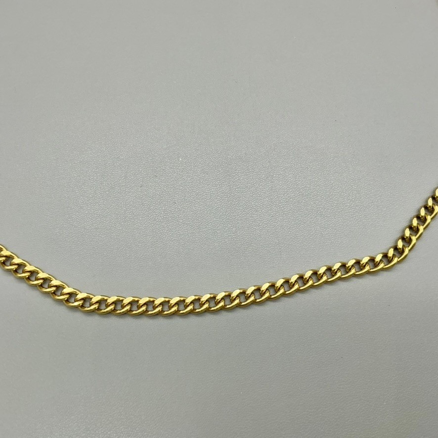 Gold Tone Curb Chain Necklace Classic Cuban Link Choker 23 Inches Minimalist