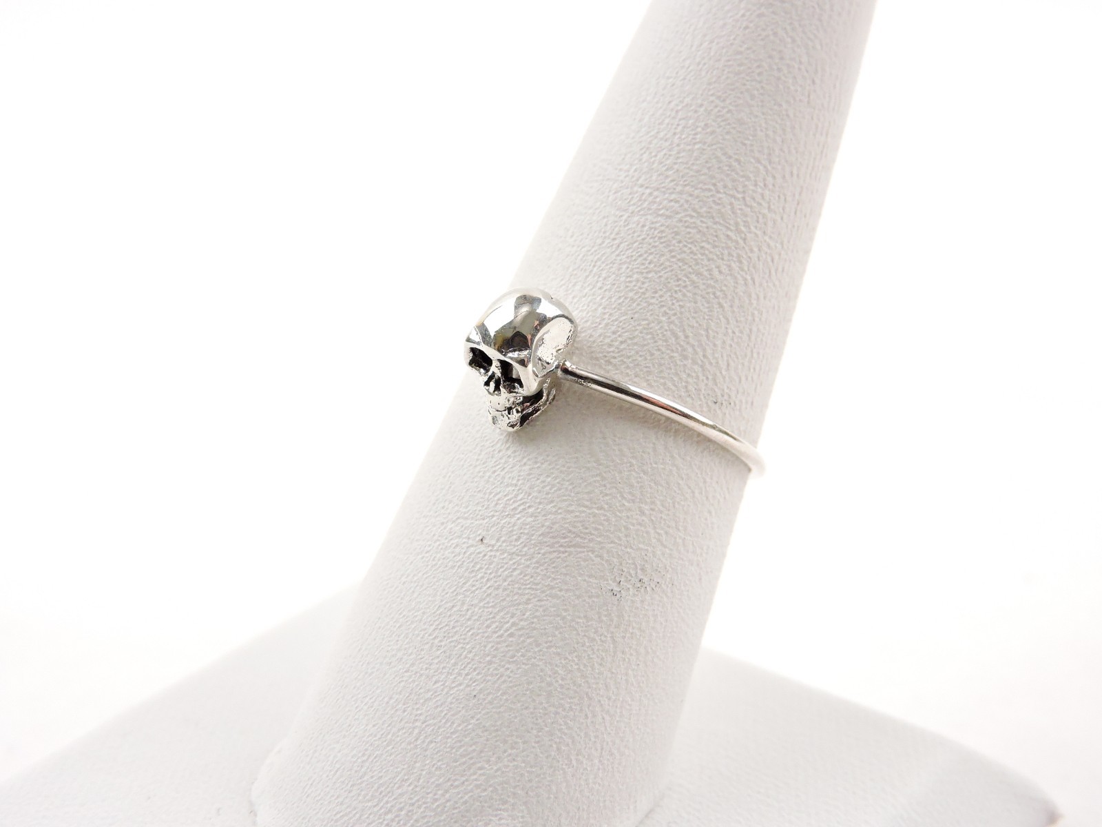 Sterling Silver Mini Skull Ring – Free Gift Packaging