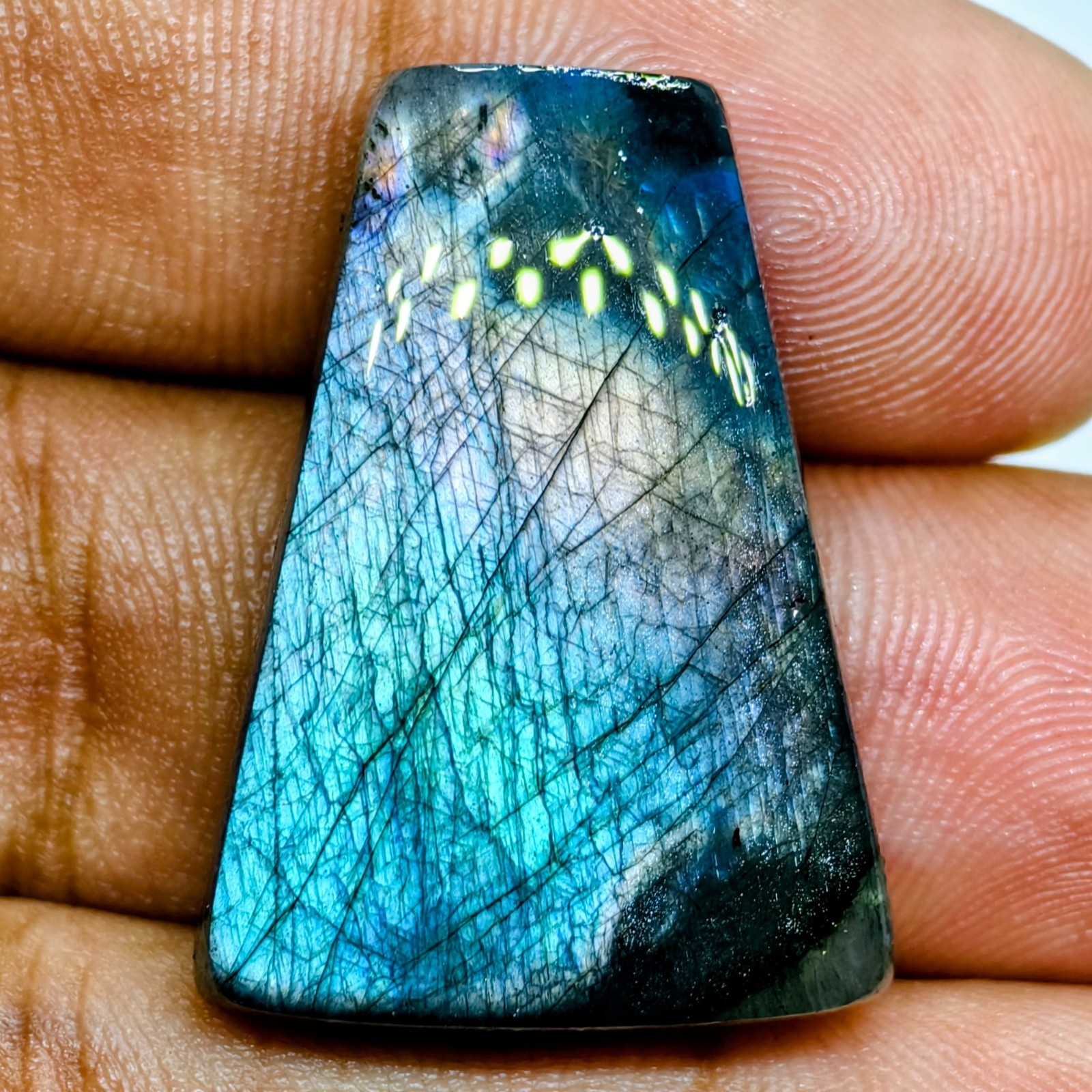 38 Cts Natural Labradorite Cabochon Gemstone For Jewelry 28.4×20.9×7.1 MM