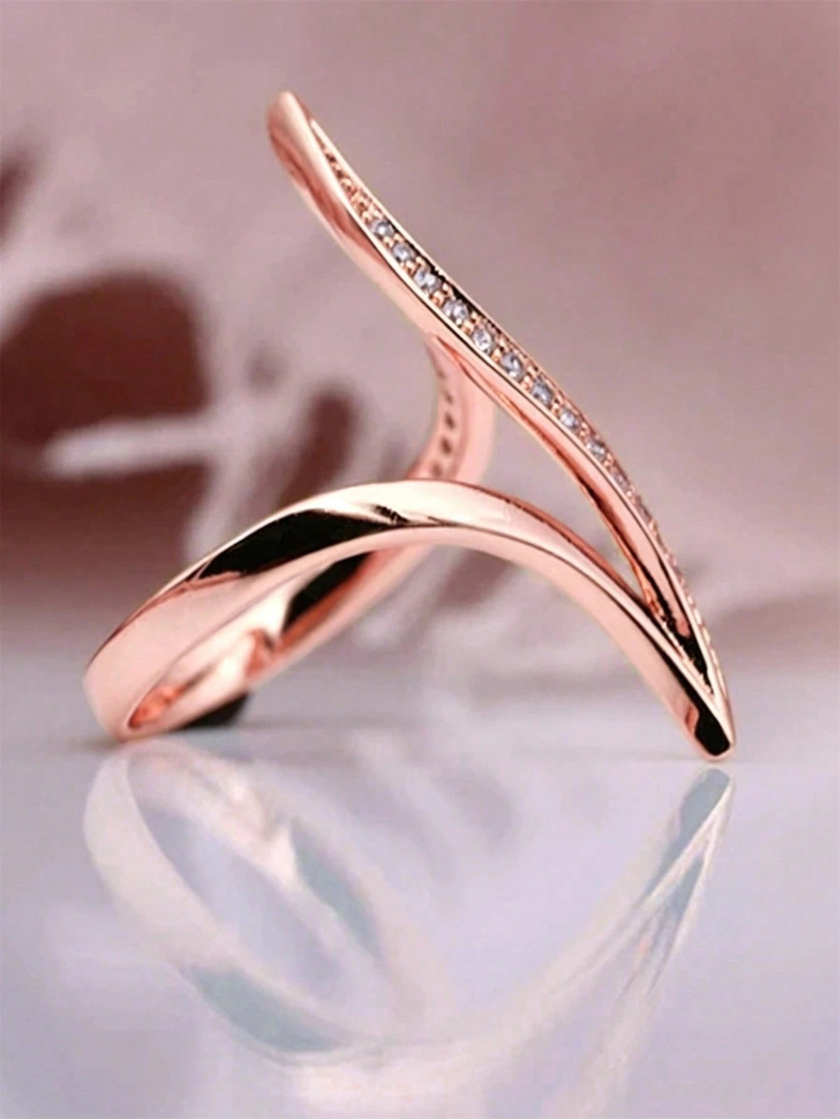 Elegant Cubic Zirconia Ring Curve Twist Women’s Party Engagement Ring Gift Her