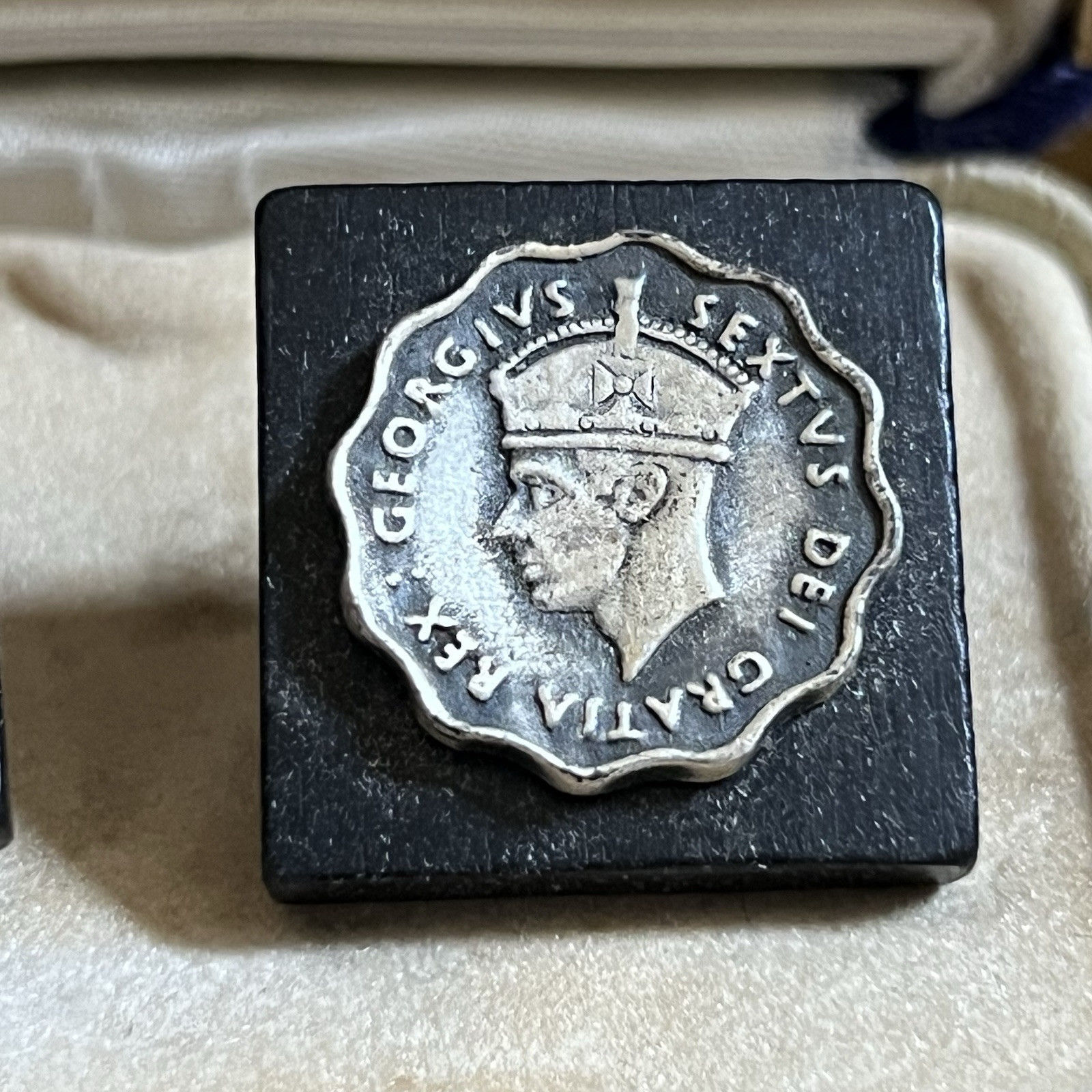 Vintage Tivoli Great Britain Coin Cuff Links