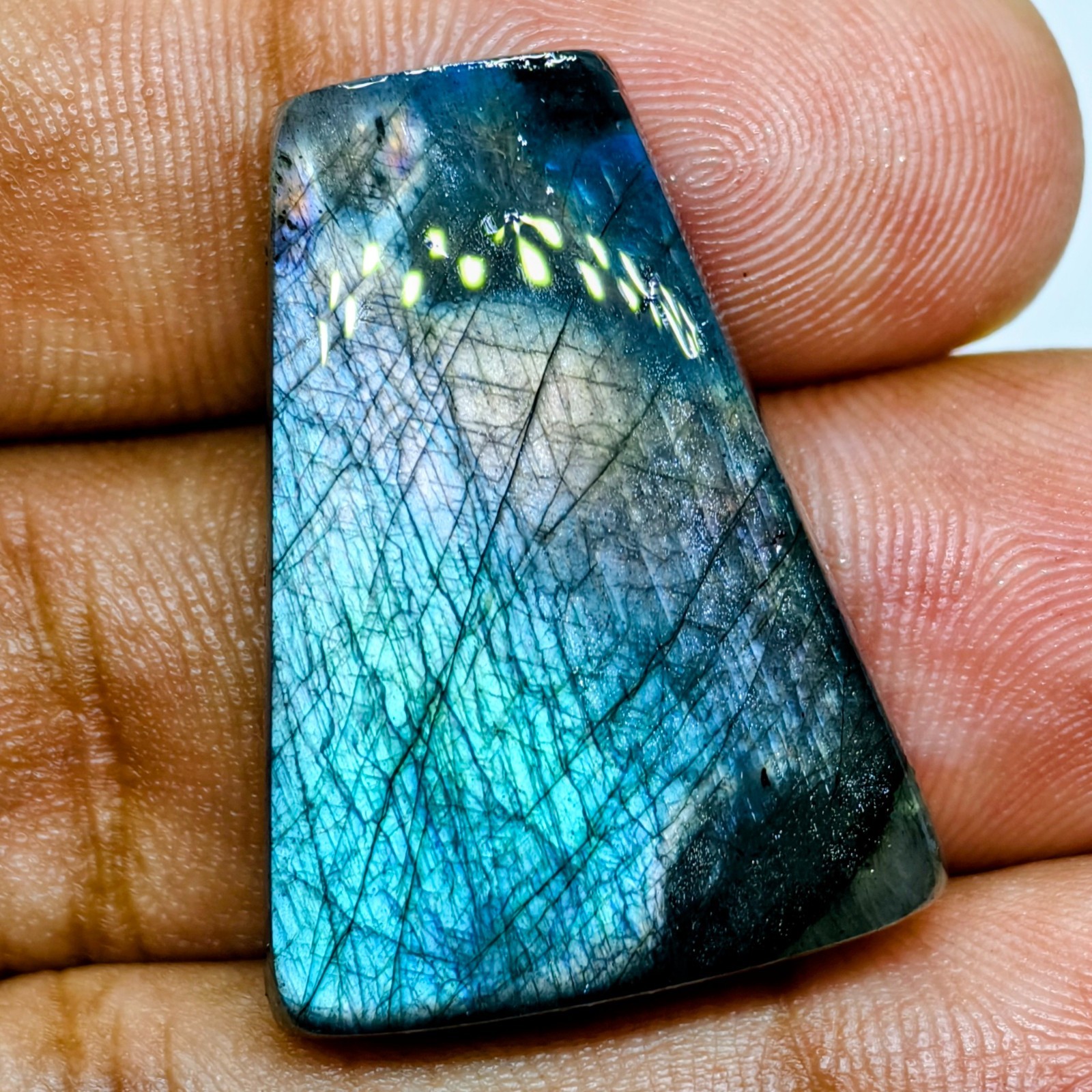 38 Cts Natural Labradorite Cabochon Gemstone For Jewelry 28.4×20.9×7.1 MM