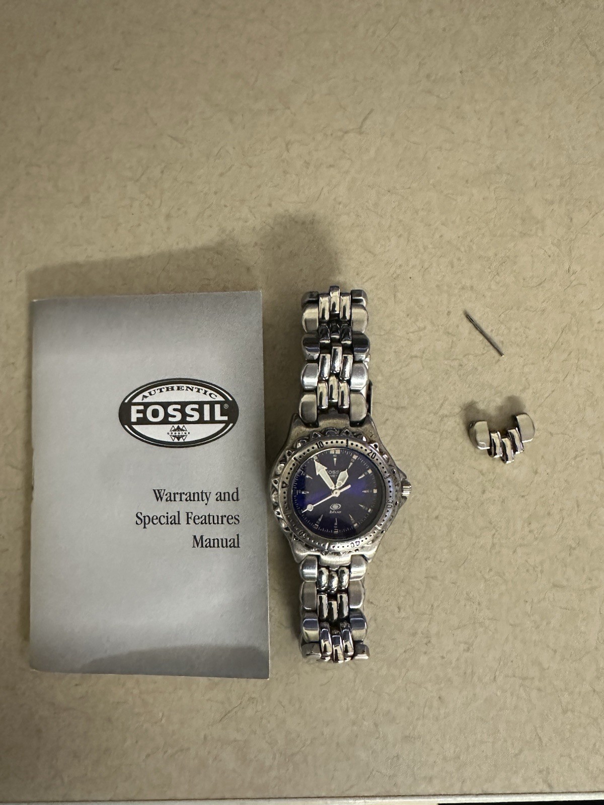 USED Fossil Blue AM-3099 Ladies Watch – Blue Dial, Stainless Steel, Box & Manual