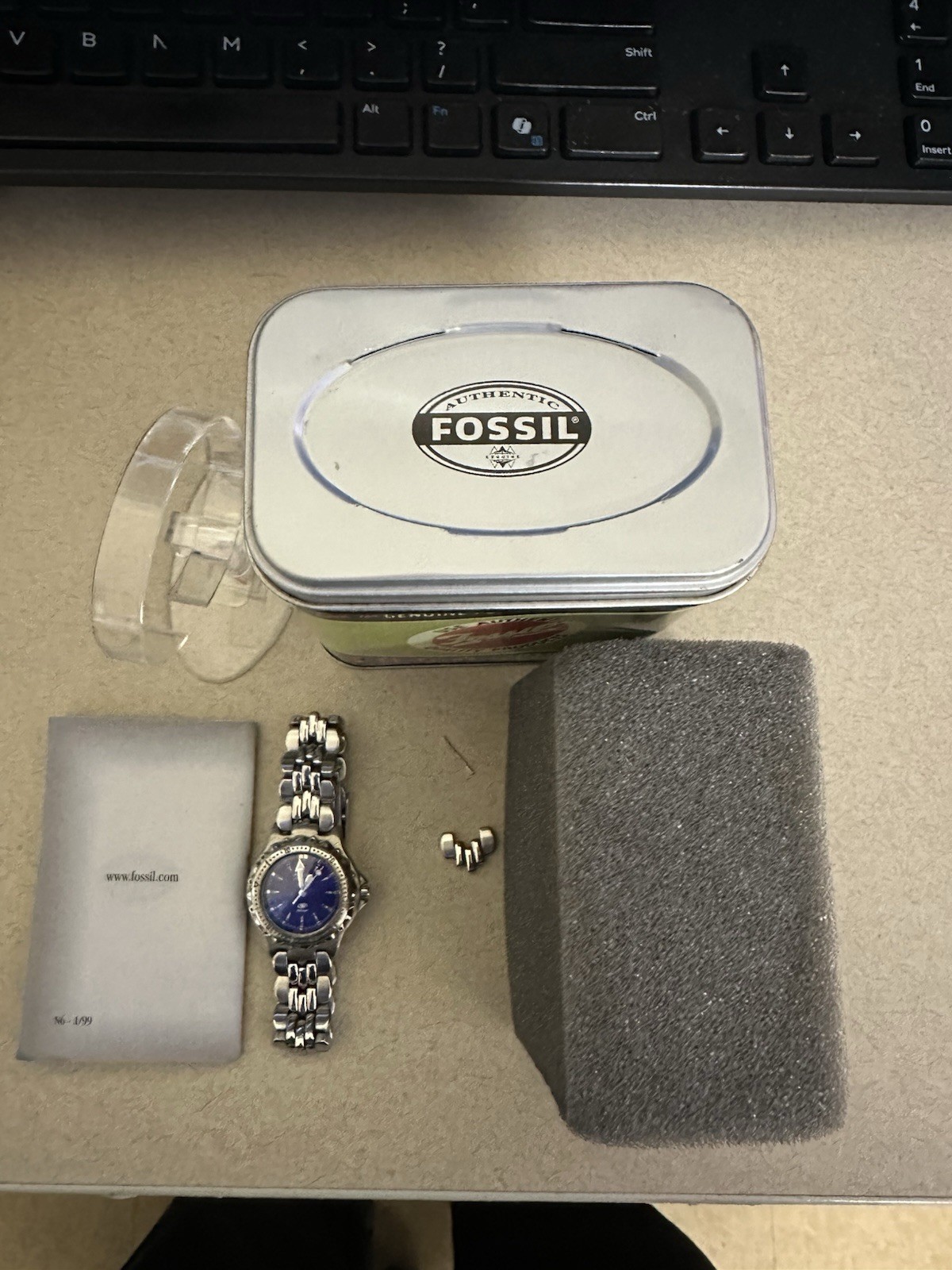 USED Fossil Blue AM-3099 Ladies Watch – Blue Dial, Stainless Steel, Box & Manual