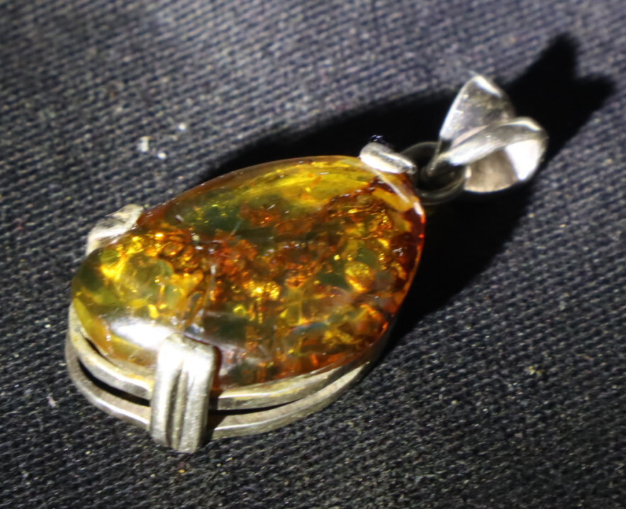 Charming Design Nat. Clear Green Orange Amber .925 Sterling Silver Pendant 35mm
