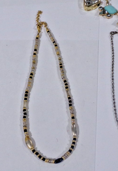Vintage MIXED JEWELRY LOT – fashion jewelry ready to wear (not junk) as picture