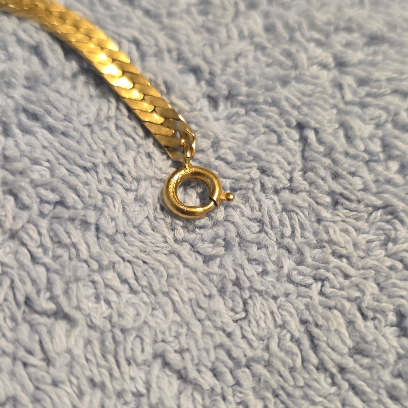 I-20 14 K GF Curb Link Chain Necklace Spring Ring Clasp 18in, 7.71 grams.