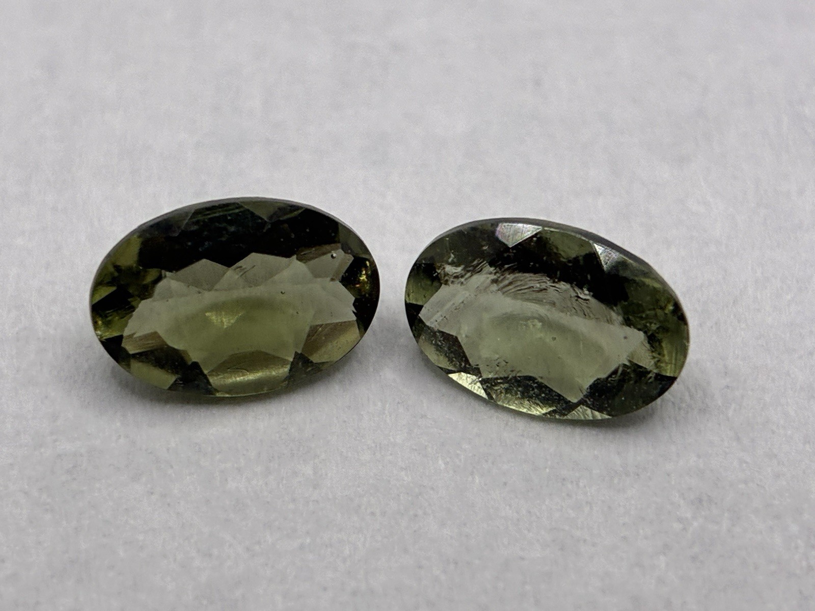 Moldavite 6×4 mm Oval Cut Loose Gemstone Matching Set Czech Republic 2 Pieces