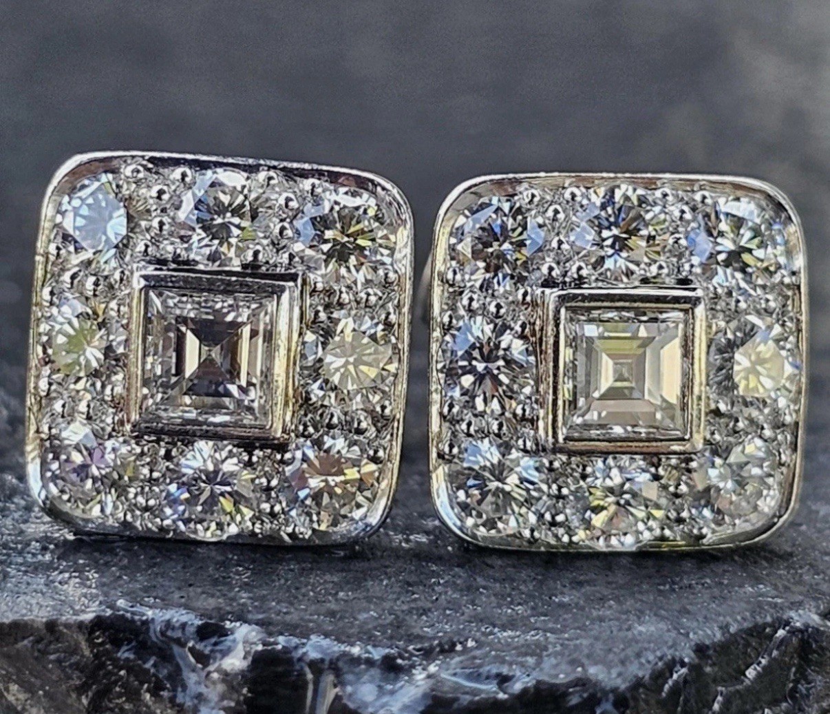 $12,600 TIFFANY & CO. 1.32ASSCHER DIAMONDPLATINUM EARRINGS STUDHALO SQUARE