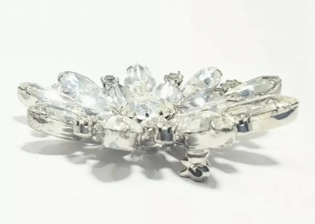 Stunning VTG Mid-Century Flower Crystal Rhinestone BROOCH PIN Rhodium-plated