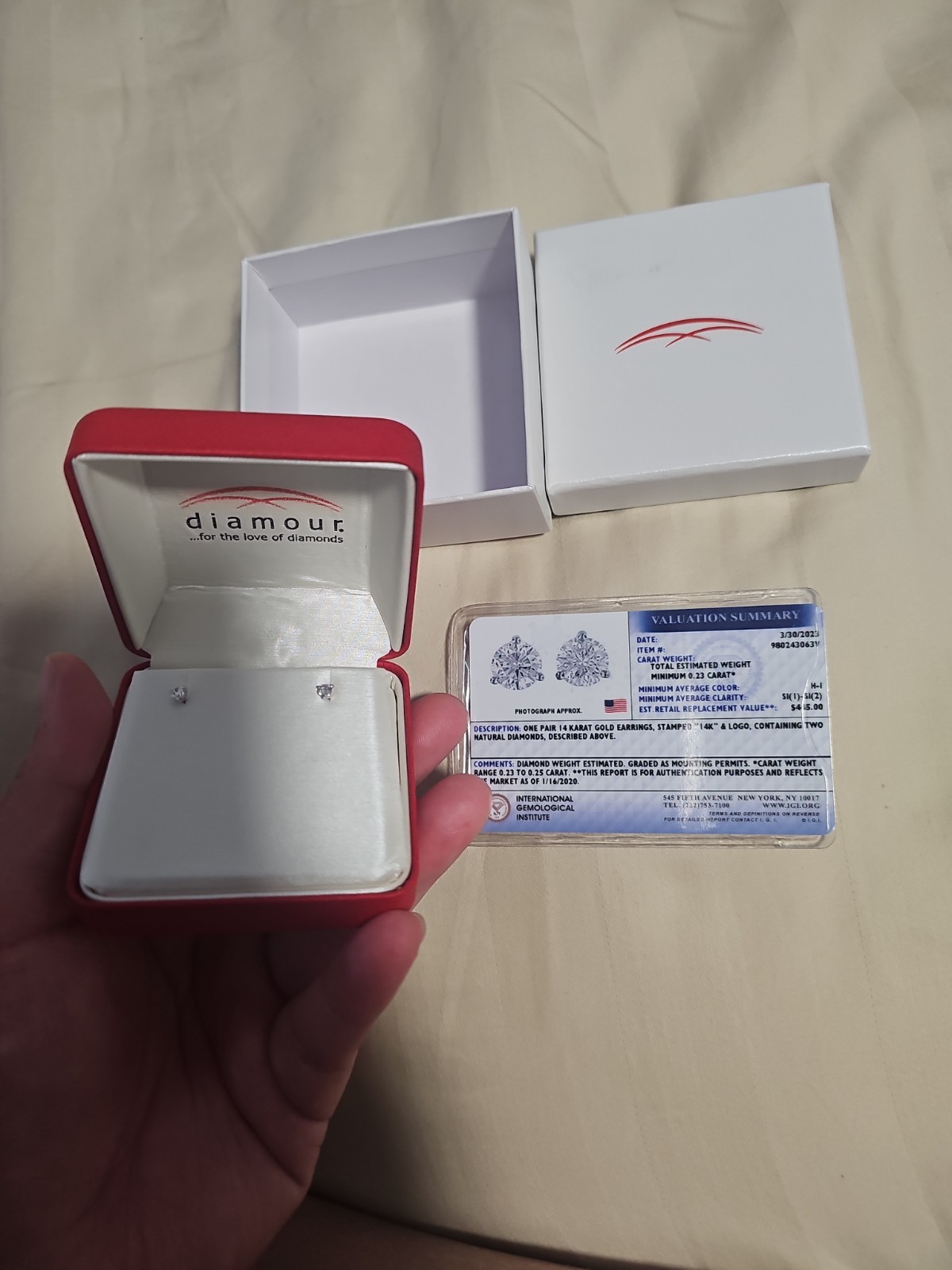 Brand New Diamour Brand 14K white gold real diamond stud earrings with IGI Cert