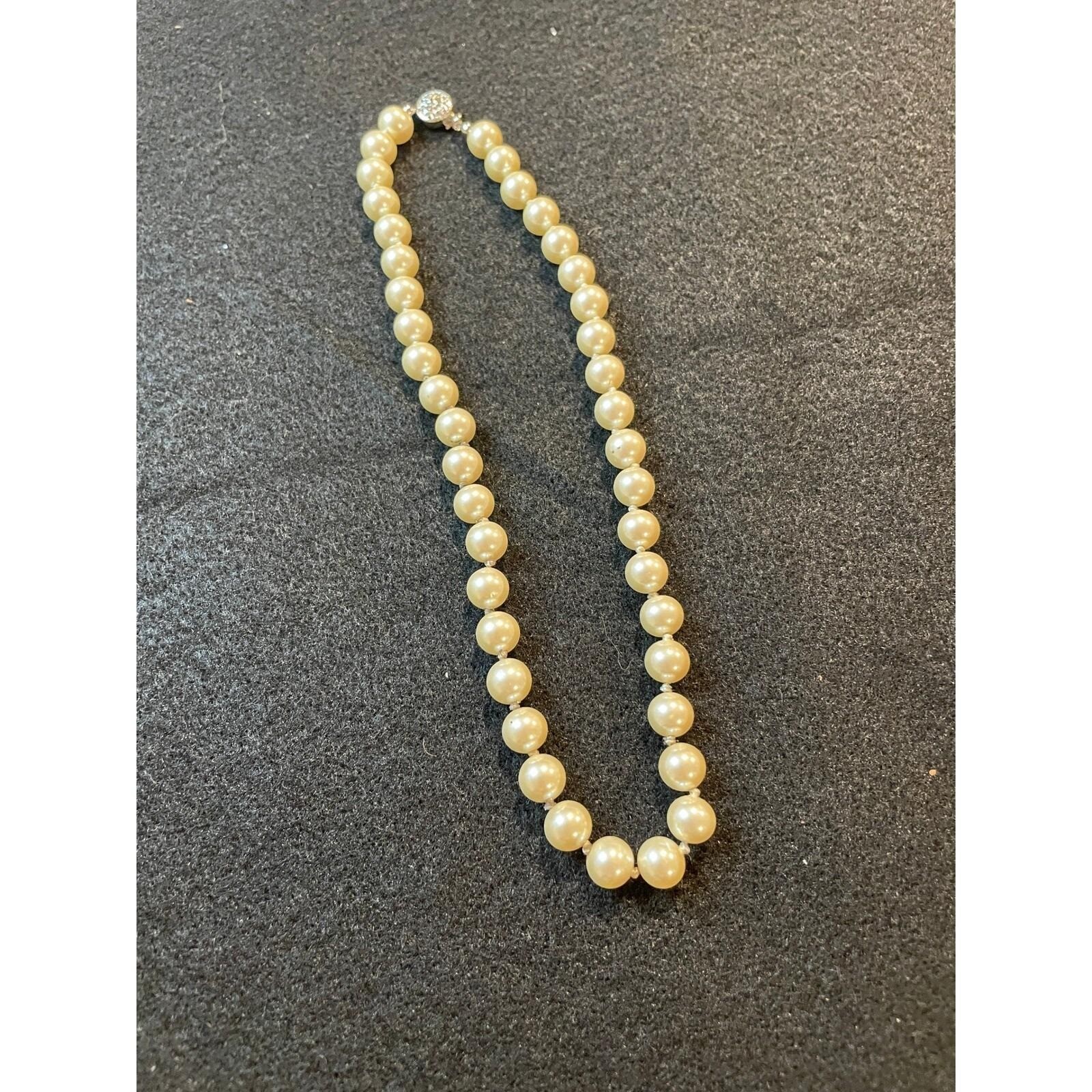 Faux Pearl Necklace Vintage Costume Jewelry Classic Elegant 14 inch Timeless