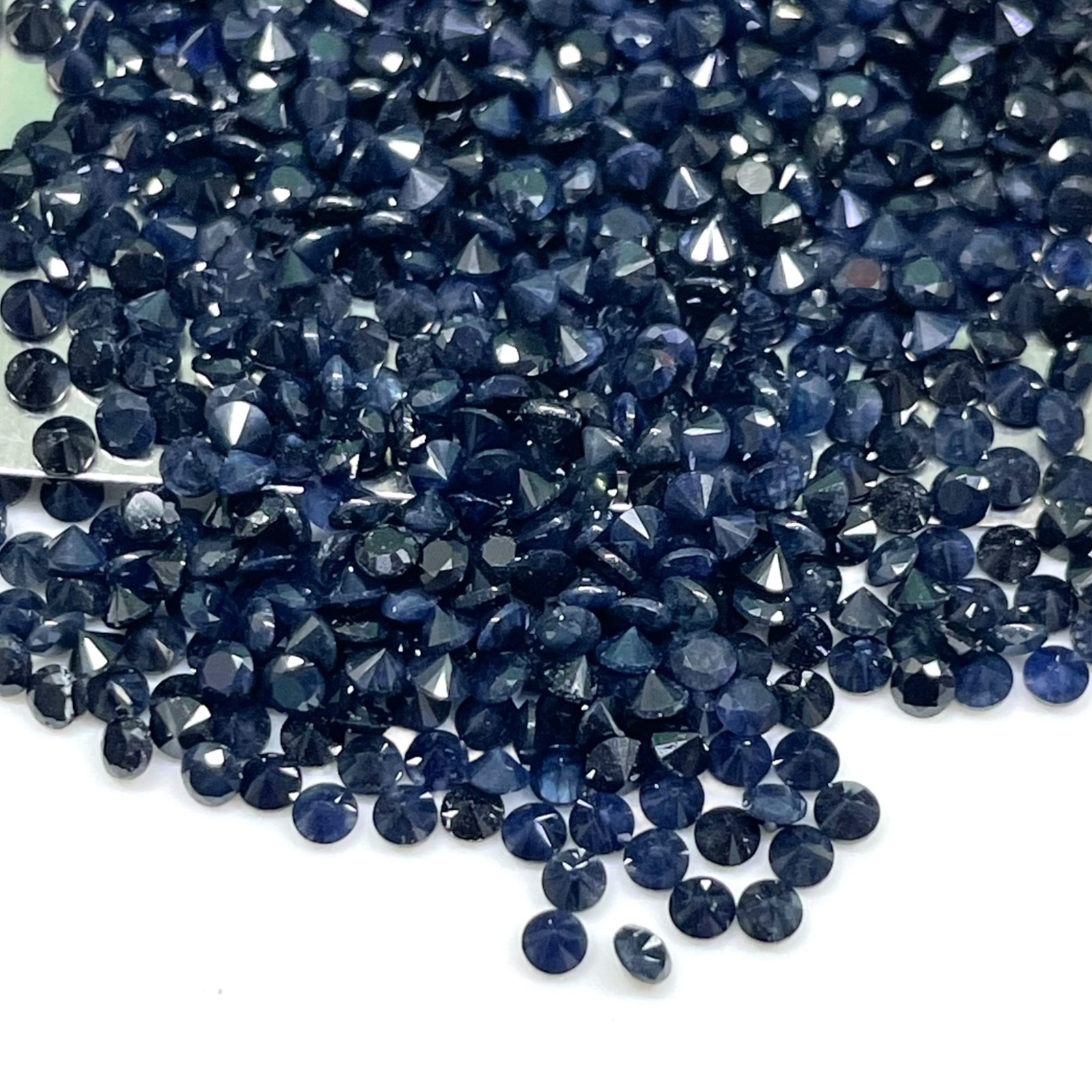 100 Pcs Natural Blue Sapphire 2mm Round Diamond Cut Calibrated Loose Gemstones