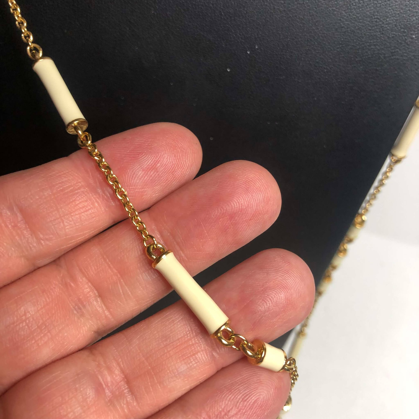 4092 Kate Spade NY Gold Ivory “Bar None” Scatter Necklace Station long chain 32″
